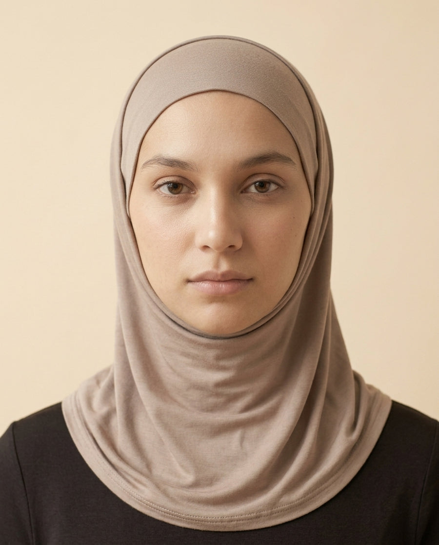 Le Trio Essentiel : trois sous-hijabs coloris neutres